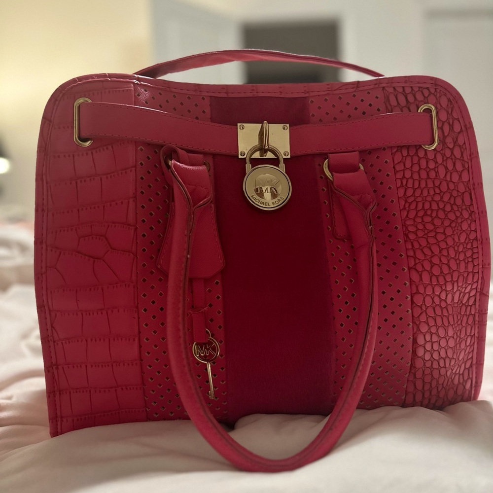 Michael Kors purse and wallet *Barbie pink*